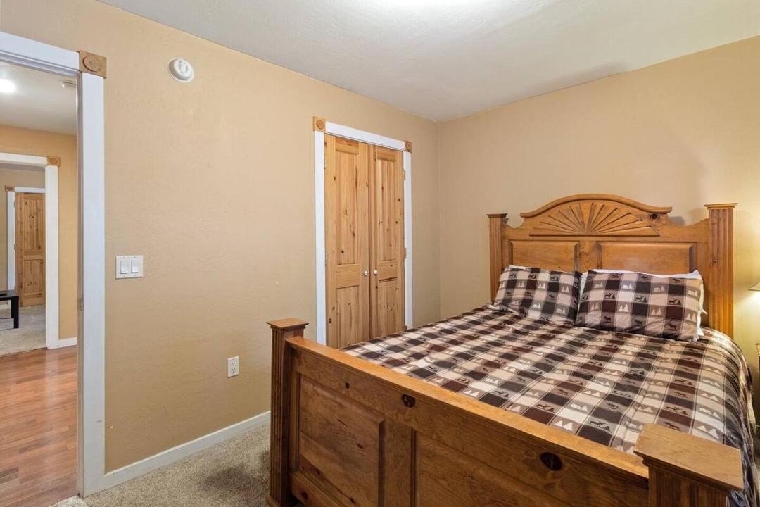Photo of Bedroom in Pinetop