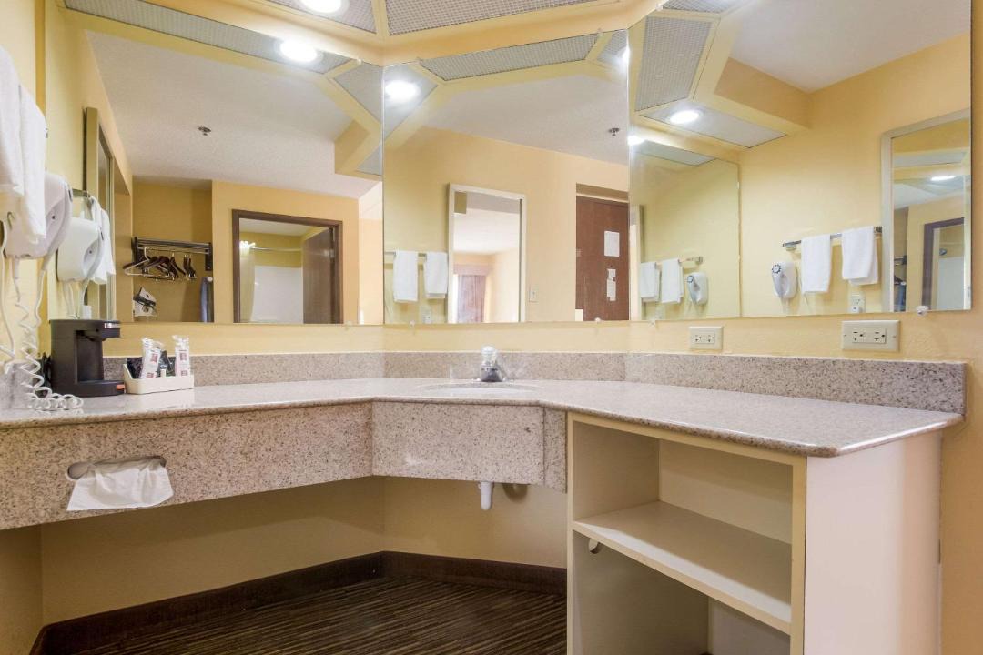 Photo of Bathroom in Mount Saint Joseph