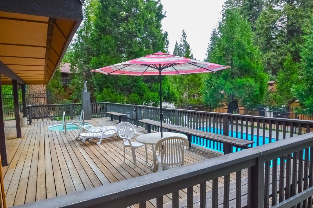 Photo of Patio Balcony in Shaver Lake