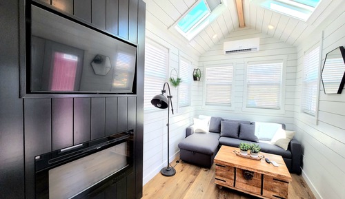 Romantic Cabin