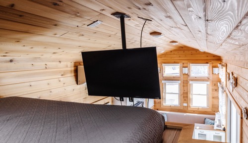 Romantic Cabin
