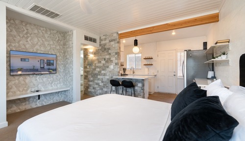 Signature Apartment