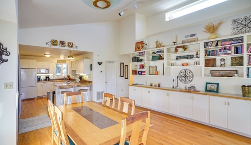 House (2 Bedrooms)