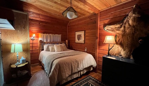 Traditional Cabin