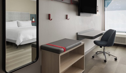 Standard Room, 1 King Bed