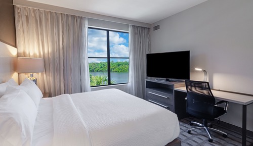 Presidential Suite, 1 King Bed, Lake View