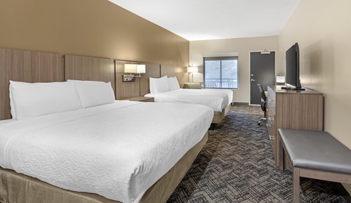 Standard Room, Multiple Beds, Non Smoking, Refrigerator & Microwave