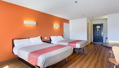 Standard Room, 2 Queen Beds, Non Smoking