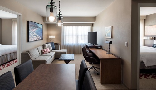 Basic Studio, 1 Double Bed (Mobility/Hearing Access, Roll-in Shwr)