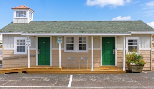 Premium Cottage, 1 Queen Bed with Sofa bed, Kitchenette