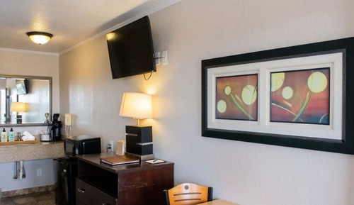 Deluxe Room, 1 King Bed