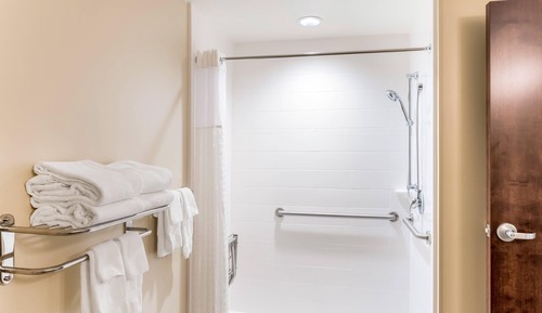 Room, 2 Queen Beds, Accessible, Non Smoking