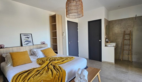 Family Suite, 2 Bedrooms, Mountain View