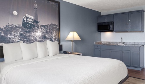Suite, 1 King Bed, Non Smoking, Jetted Tub