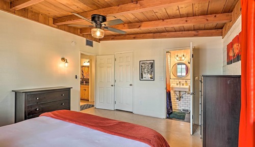 House (4 Bedrooms)