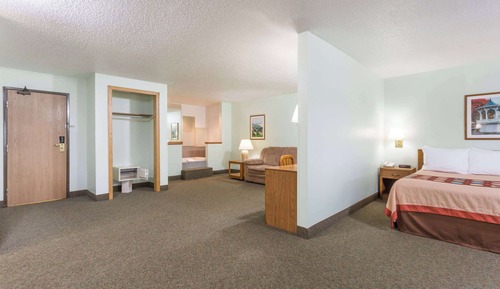 Studio Suite, 1 King Bed, Non Smoking, Jetted Tub