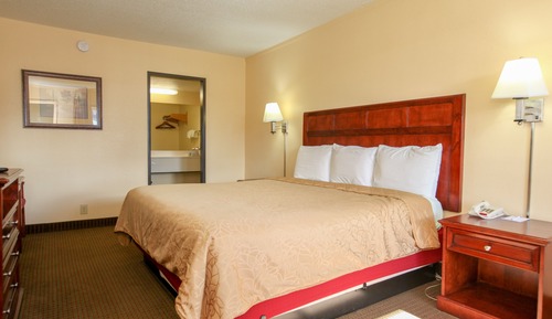 Standard Room, 1 King Bed
