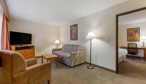 Suite, 2 Queen Beds, Non Smoking, Refrigerator & Microwave (with Sofabed)