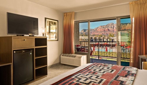 Premium Room, 1 King Bed, Mountain View (Courtyard)