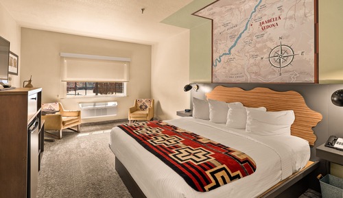 Standard Room, 1 King Bed