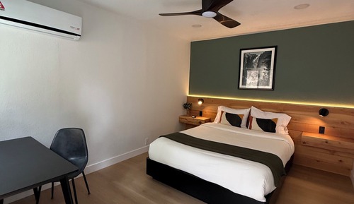 Room (#7)