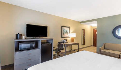 Deluxe Room, 1 King Bed with Sofa bed, Balcony, Marina View