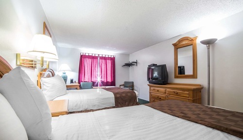 Standard Room, 2 Double Beds, Non Smoking