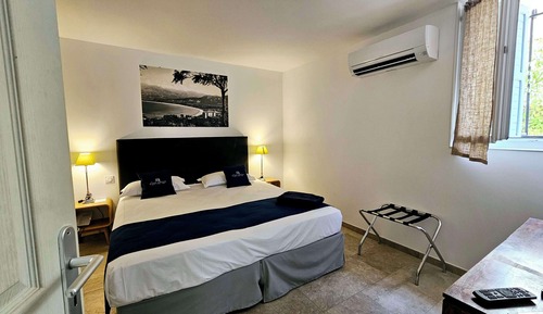 Comfort Room, 1 Queen Bed, Non Smoking (with Sofabed)