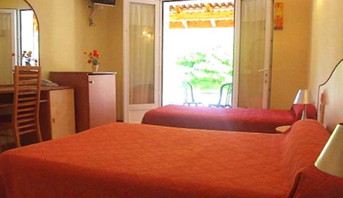 Triple Room