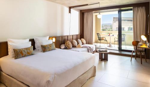 Deluxe Room with Loggia