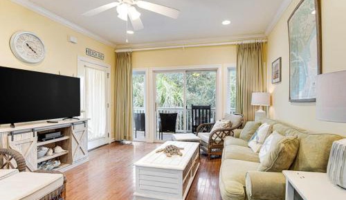 Three-Bedroom Vacation Home 