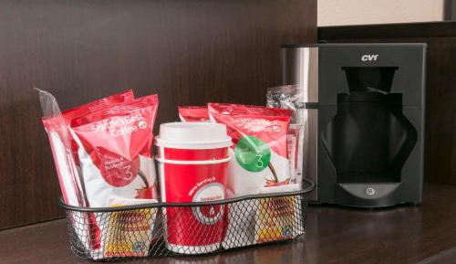 Premium King Room Smoke Free (Upgraded Bedding & Snack)