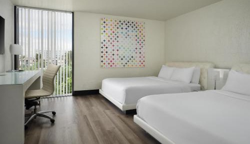 Deluxe Queen Room with Two Queen Beds - Non-Smoking