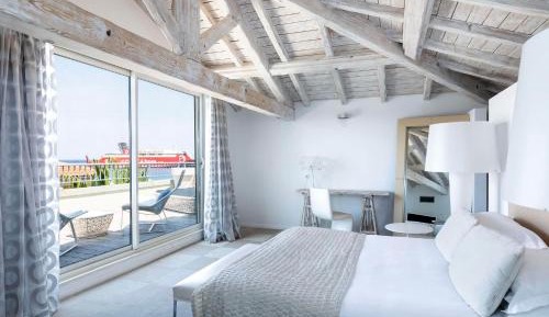 Deluxe King Room With Panoramic View