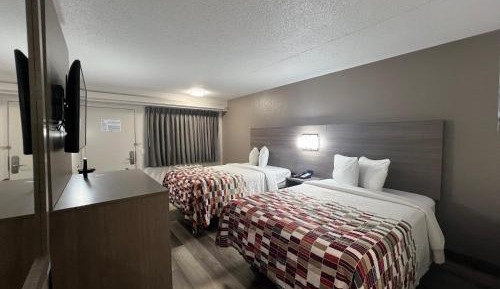 Deluxe Room with Two Double Beds Smoke Free