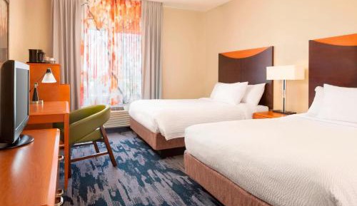 Queen Room with Two Queen Beds and Bathtub - Mobility Access/Hearing Accessible
