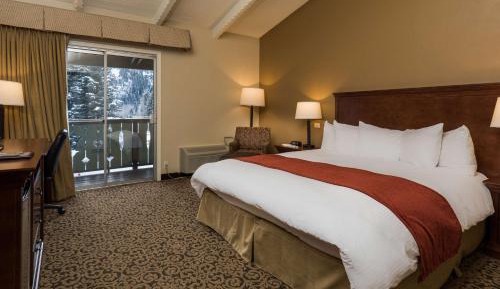 King Room with Sofa Bed - Non-Smoking