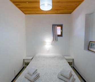 Two-Bedroom House (4 Adults)