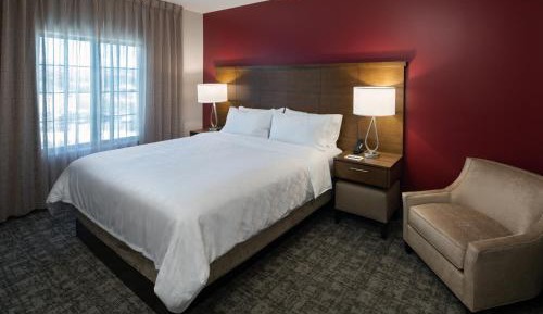 One-Bedroom King Suite