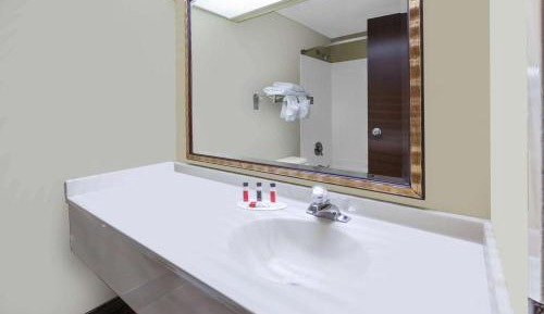 King Room with Spa Bath