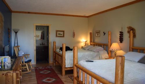 Deluxe Queen Room with Two Queen Beds - Non-Smoking