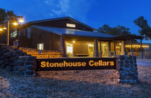 Clear Lake Hotel | Bed & Barrel at Stonehouse Cellars