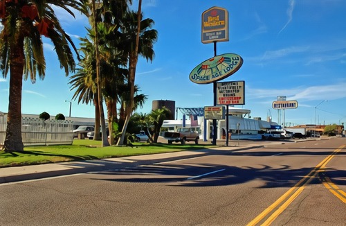 Gila Bend Hotel | Best Western Space Age Lodge