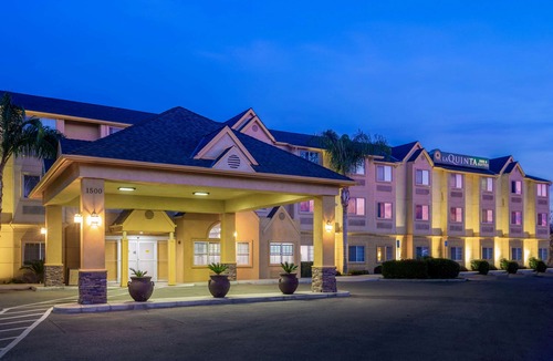 Tulare Hotel | La Quinta by Wyndham Tulare