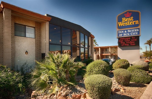 Youngtown Hotel | Quality Inn & Suites Phoenix NW - Sun City