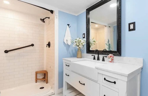 Decatur House | Big Run Hideaway with Hot Tub