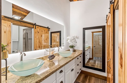 Flagstaff Apartment | Brand New Barndominium 2 Bedroom Apartment bordering Flagstaff Forest Service