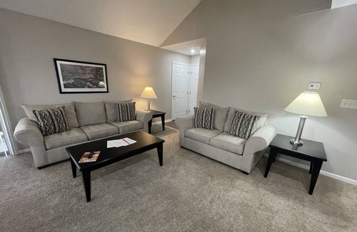 Dublin Apartment | H-U-G-E furnished apartment in Dublin!