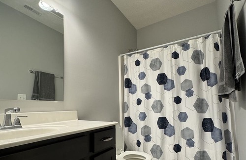 Jeffersontown House | New Construction Home! Super close to restaurants, breweries, parks.