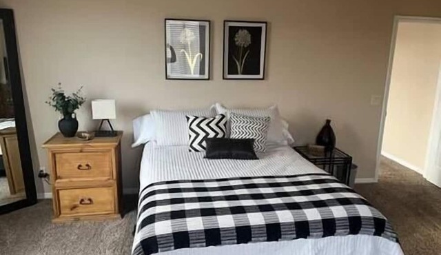 Cozy Springs, Comfortable 2 Bedroom Condo